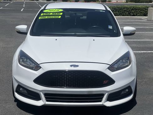 Used 2018 Ford Focus ST FWD image 12