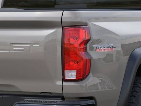 New 2026 Chevrolet Colorado Trail Boss AWD/4WD image 35