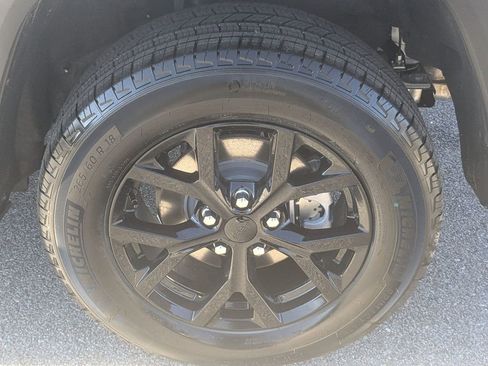 New 2026 Jeep Grand Cherokee Altitude AWD/4WD image 11