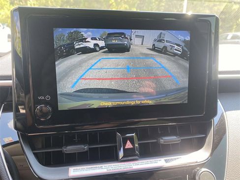 Used 2024 Toyota Corolla LE image 21