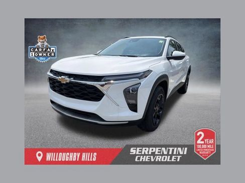 Used 2024 Chevrolet Trax LT FWD image 1