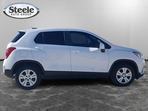 Used 2017 Chevrolet Trax LS image 6