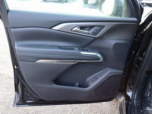 New 2026 Chevrolet Traverse LT w/ Sun and Wheel Package image 4