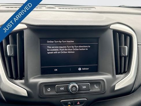 Used 2024 GMC Terrain SLE w/ Driver Convenience Package image 18