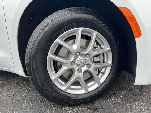 New 2026 Chrysler Voyager LX image 2