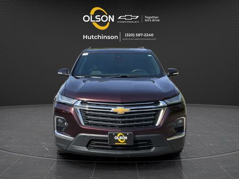 Used 2023 Chevrolet Traverse LT w/ Rear Camera Mirror Package AWD/4WD image 16