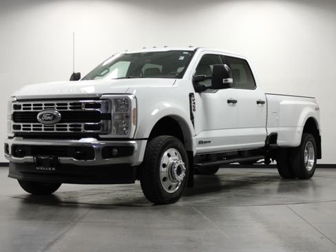 Used 2026 Ford F450 XLT w/ Camper Package AWD/4WD image 8