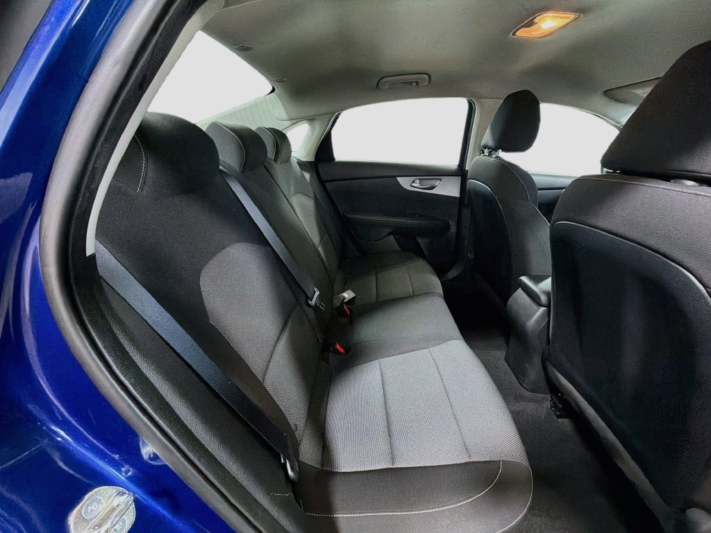Used 2023 Kia Forte LXS w/ LXS Technology Package FWD image 25