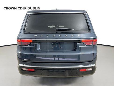 Certified 2023 Jeep Wagoneer 4WD w/ Premium Group I image 7