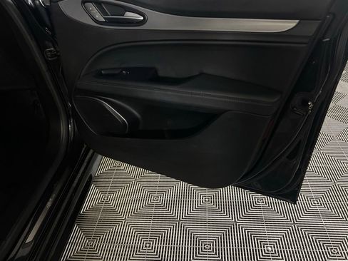 Used 2023 Alfa Romeo Stelvio Veloce image 36