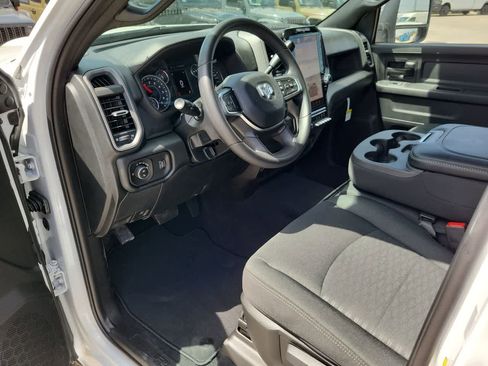 New 2026 RAM 2500 Tradesman AWD/4WD image 10