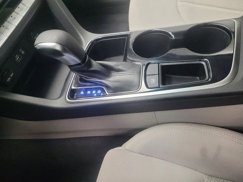 Used 2018 Hyundai Sonata SE w/ Cargo Package FWD image 26