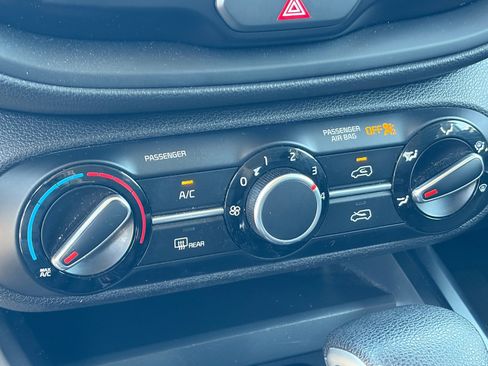 Certified 2020 Kia Soul S FWD image 25