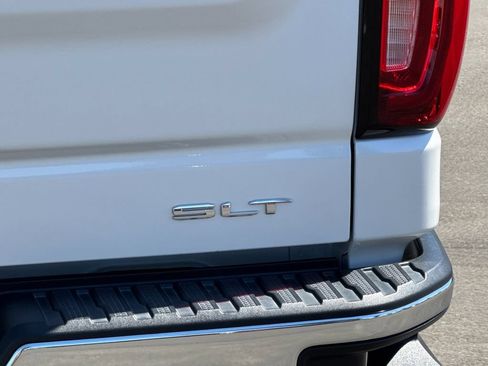 Used 2023 GMC Sierra 1500 SLT w/ SLT Premium Package AWD/4WD image 24