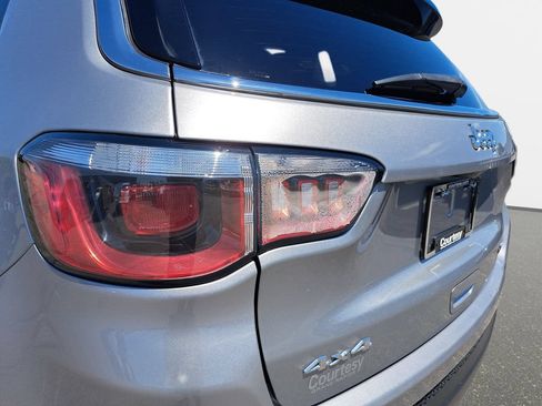 Used 2020 Jeep Compass Limited AWD/4WD image 31