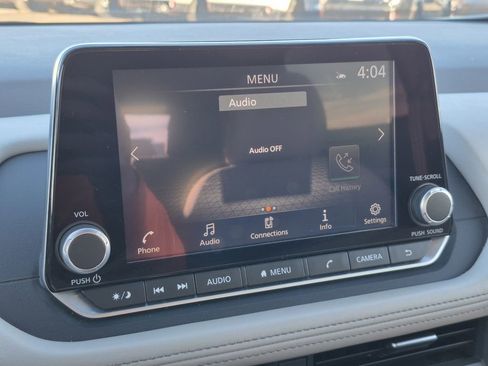 Used 2024 Nissan Rogue SV image 21