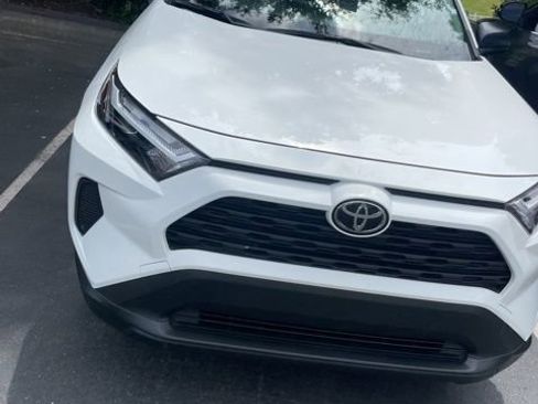 Used 2025 Toyota RAV4 LE AWD/4WD image 6
