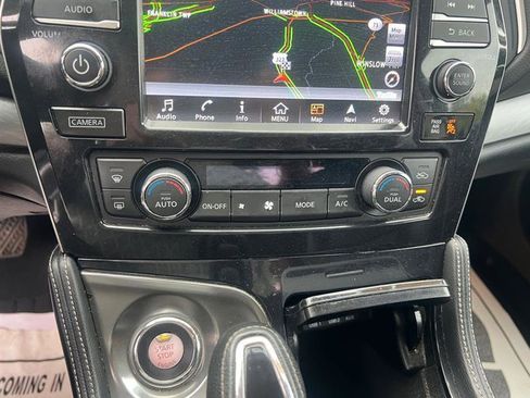 Used 2017 Nissan Maxima 3.5 SL FWD image 18