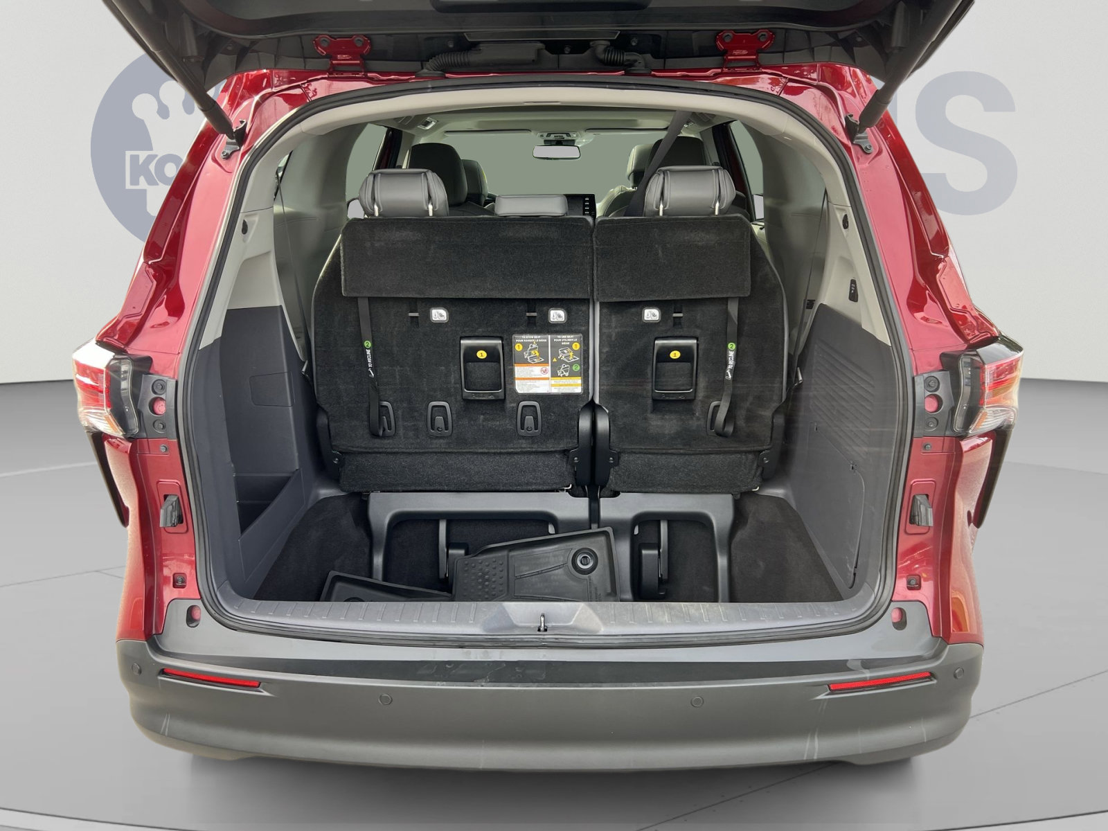 Used 2022 Toyota Sienna XLE w/ XLE Plus Package AWD/4WD image 27