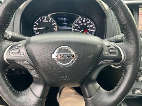 Used 2019 Nissan Pathfinder SL w/ SL Premium Package AWD/4WD image 65