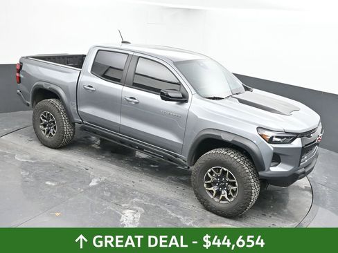 Used 2024 Chevrolet Colorado ZR2 w/ ZR2 Convenience Package III AWD/4WD image 37