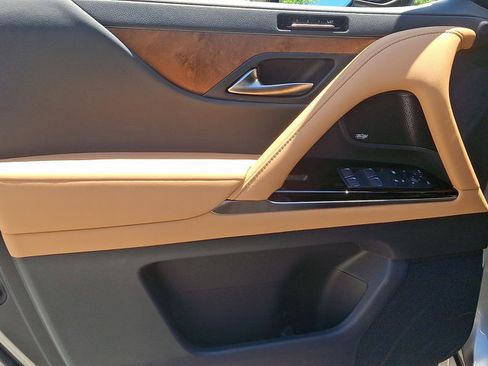 New 2026 Lexus LX 600 4WD w/ Luxury Package image 8
