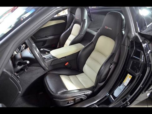 Used 2008 Chevrolet Corvette Z06 w/ Preferred Equipment Group RWD image 10