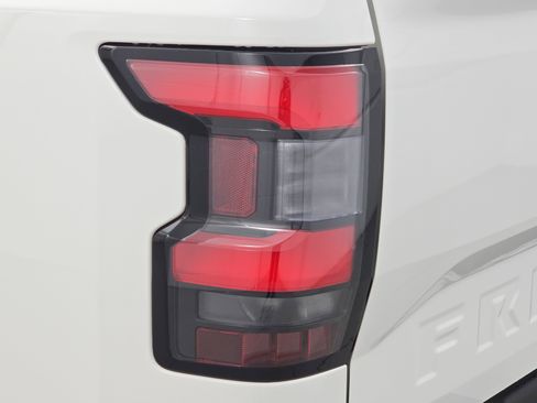 New 2026 Nissan Frontier S image 32