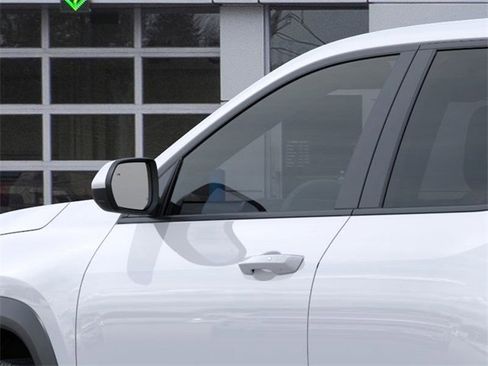 New 2026 Chevrolet Equinox LT w/ Convenience Package II image 12