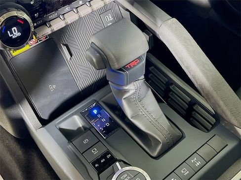 Certified 2025 Toyota Tacoma TRD Off-Road w/ TRD Off Road Premium Package image 15