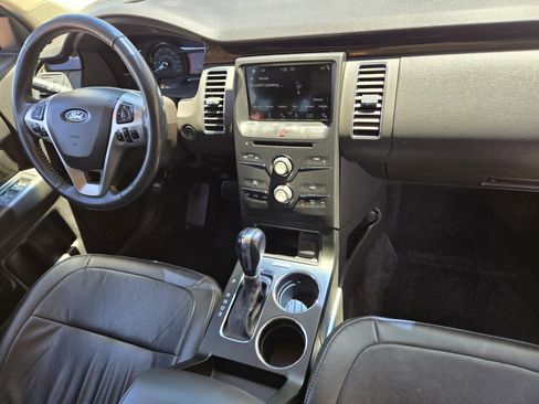 Used 2018 Ford Flex SEL w/ Equipment Group 202A FWD image 13