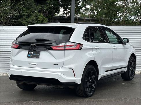 Used 2024 Ford Edge SE w/ Black Appearance Package AWD/4WD image 10