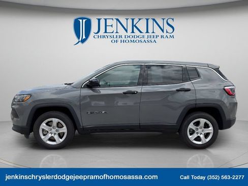 Used 2023 Jeep Compass Sport AWD/4WD image 8