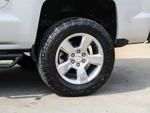 Used 2018 Chevrolet Silverado 1500 LT w/ Texas Edition AWD/4WD image 21