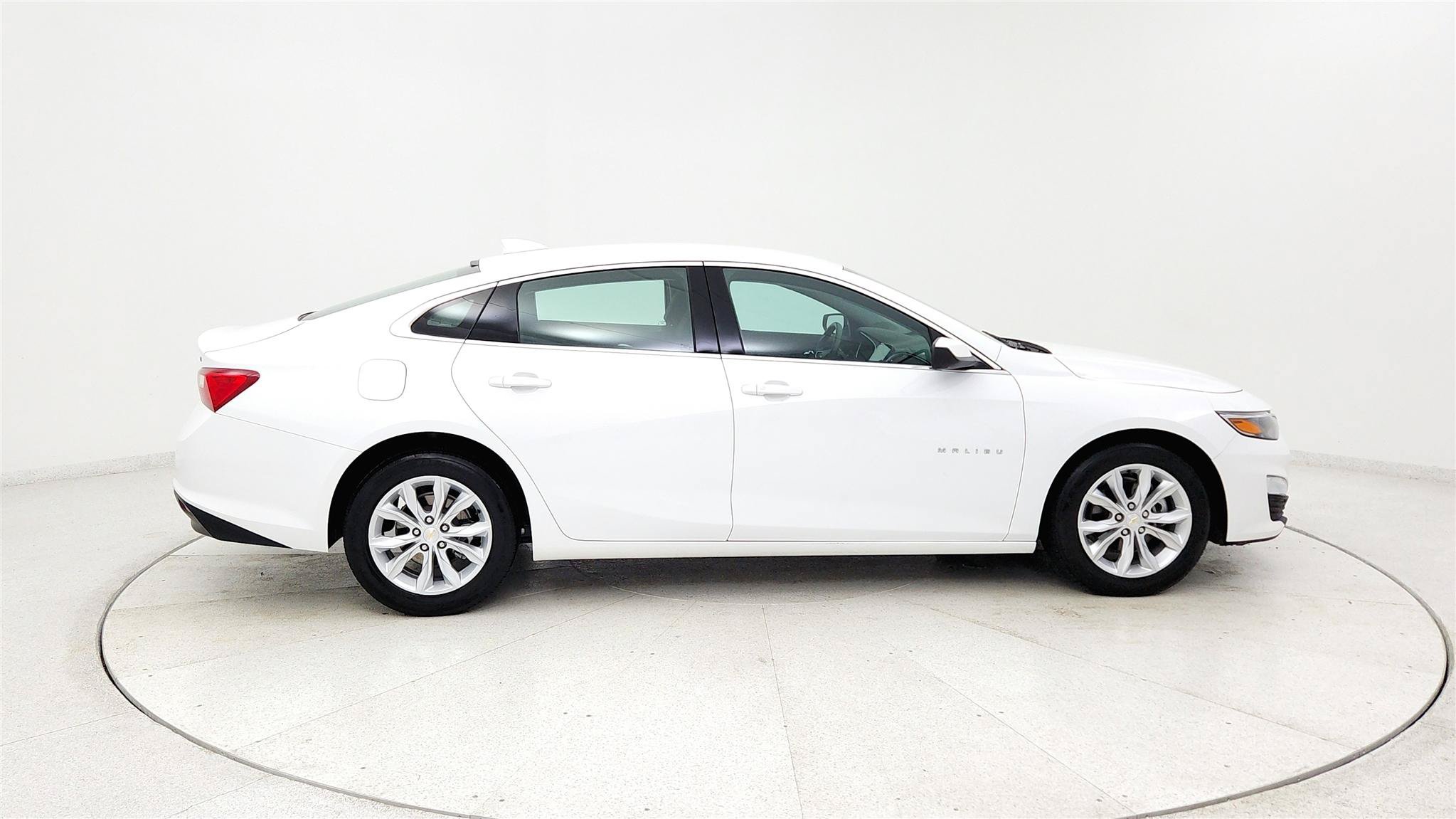 Used 2024 Chevrolet Malibu LT FWD image 6