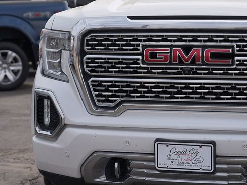 Used 2020 GMC Sierra 1500 Denali w/ Denali Premium Package image 9