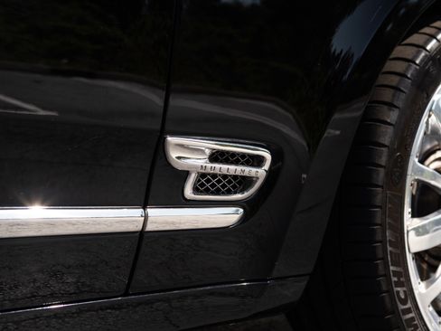 Used 2014 Bentley Mulsanne RWD image 11