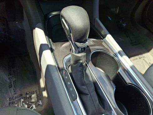 Used 2024 Chevrolet Malibu LT FWD image 14