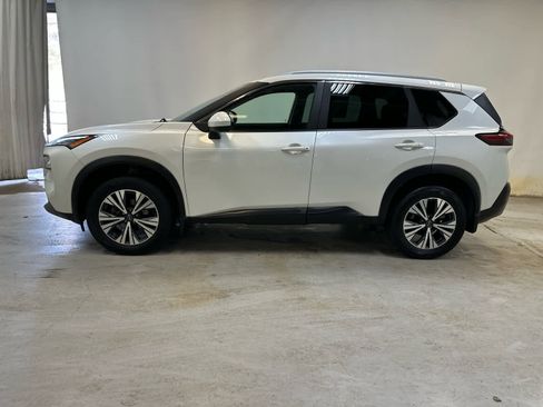 Certified 2023 Nissan Rogue SV w/ SV Premium B Package AWD/4WD image 9