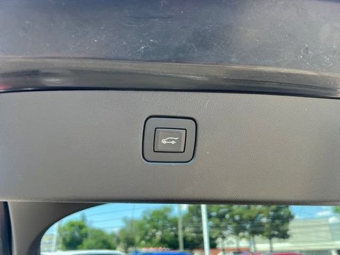 Used 2024 Buick Envista Preferred w/ Convenience I Package FWD image 17