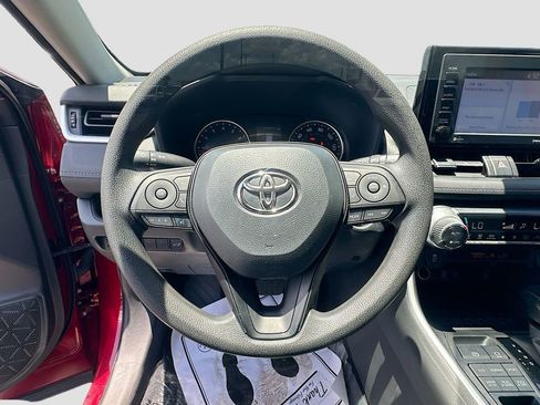 Used 2022 Toyota RAV4 XLE w/ Convenience Package AWD/4WD image 11