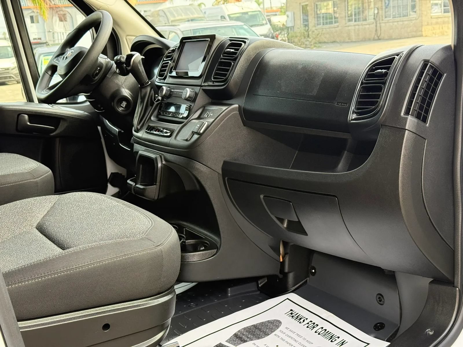 Used 2025 RAM ProMaster 2500 w/ U-Haul Equipment Group FWD image 18
