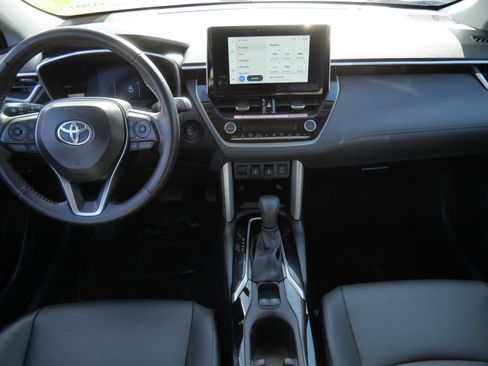 Certified 2025 Toyota Corolla Cross XLE AWD/4WD image 11