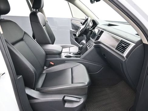Used 2019 Volkswagen Atlas SE image 16