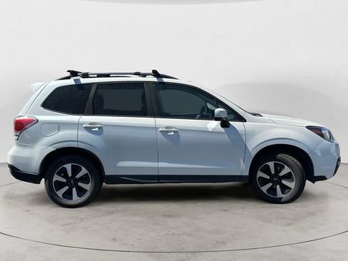 Used 2018 Subaru Forester 2.5i Premium AWD/4WD image 4
