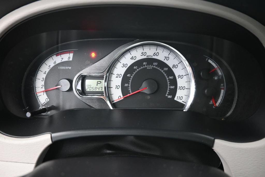 Used 2014 Toyota Sienna SE FWD image 12
