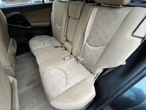 Used 2011 Toyota RAV4 4WD V6 w/ Tow Prep Pkg image 11