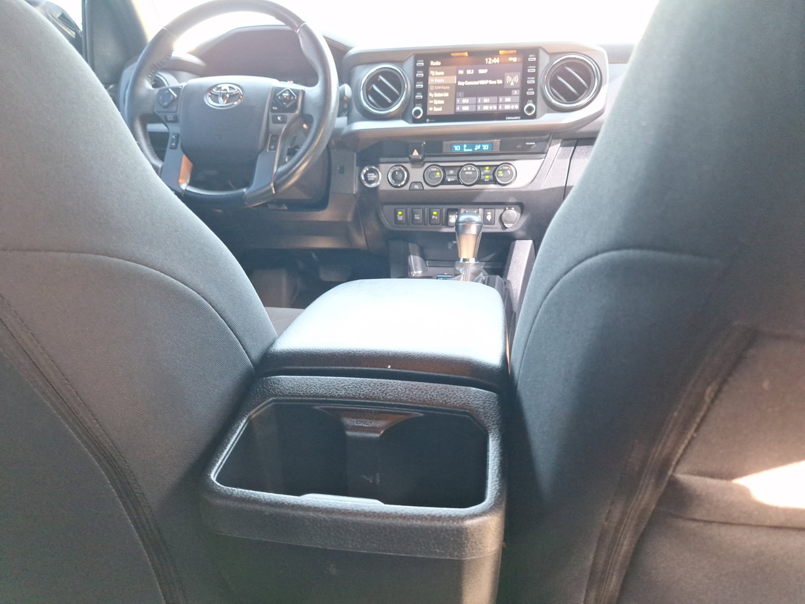 Used 2023 Toyota Tacoma TRD Off-Road w/ Technology Package AWD/4WD image 32