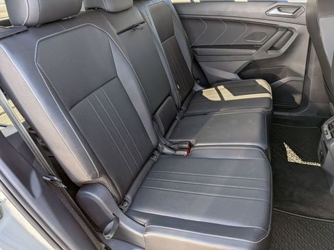 Used 2023 Volkswagen Tiguan SE FWD image 35