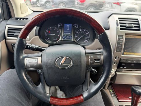 Used 2011 Lexus GX 460 Premium image 9